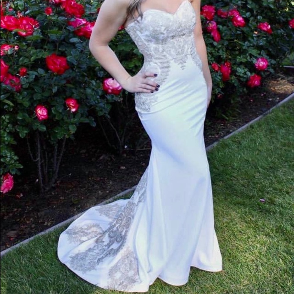 Tony Bowls dress Size 2